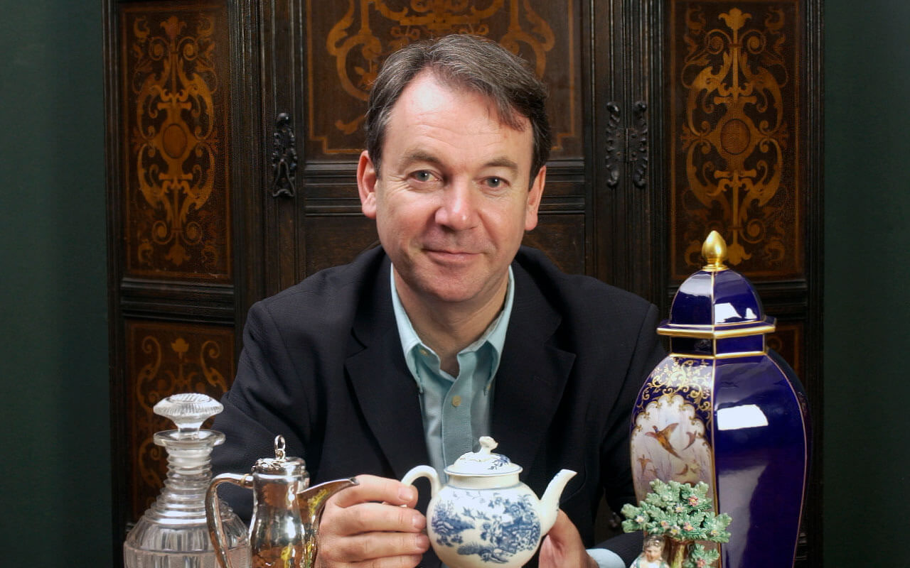 travel pr, location pr, tourism pr, tourist pr, a man with tea pot